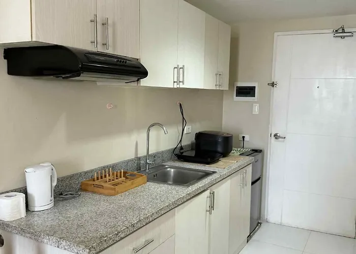 Sunvida Tower Staycation Unit 2503-2504 Cebu